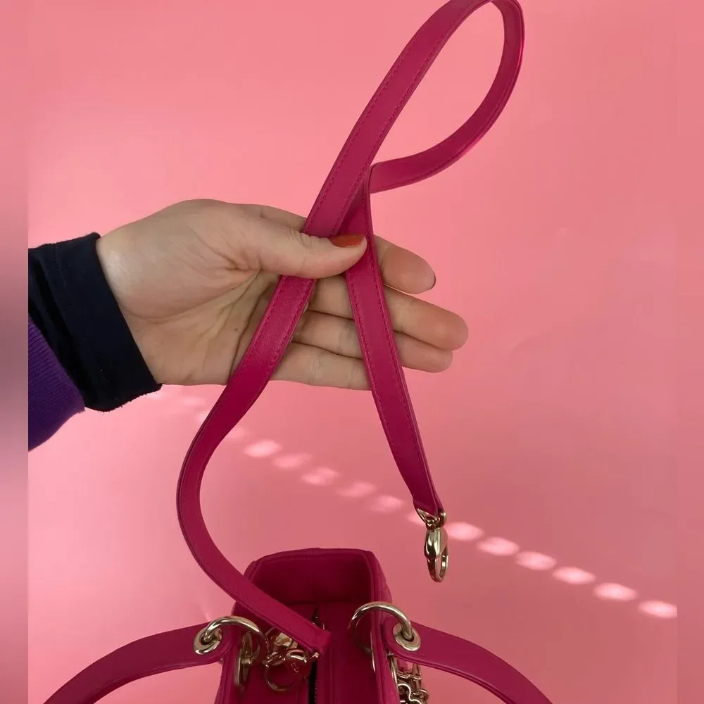 🚫SOLD🚫 Christian Dior
Lady Dior Bag Cannage Quilt Lambskin Medium - Picture 10 of 13